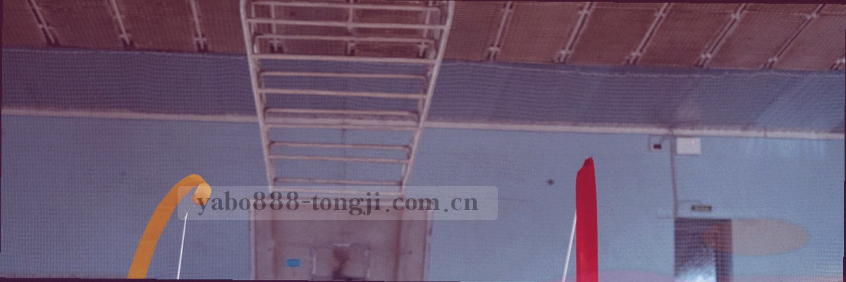 湘江水和岳麓山的剪影轮廓，象征湖南本地服务的低延迟节点